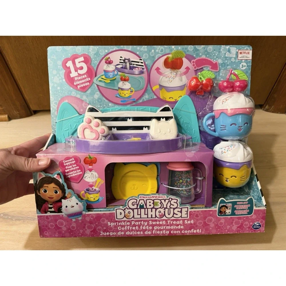Gabby's Dollhouse 15 Piece Sprinkle Party Sweet Treat Set Pretend Play Toy